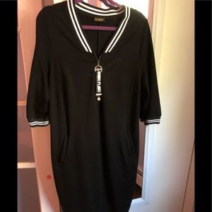 Extremely flattering dress . Moncler inspired